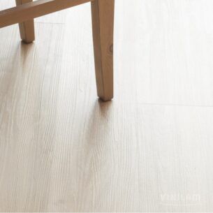 vinilam 11003 dub burg 1 305x305 - Виниловые полы Vinilam Glue 11003 Дуб Бург 3,09 м²