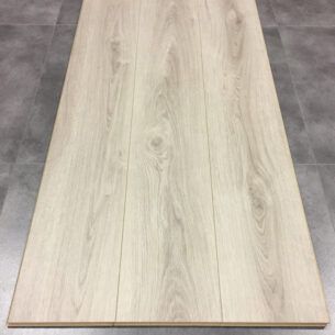 laminat alsapan tendance pro dub linkoln 33 klass 12 mm 166 m² 2 305x305 - Ламинат Alsapan Tendance Pro Дуб Линкольн 33 класс 12 мм 1,66 м²